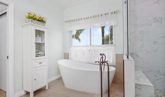 6823 Corintia St, Carlsbad, CA 92009