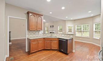 2544 Short Cedar Trl, Alexis, NC 28006