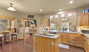 50 Bellflower Ct, Blanchard, ID 83804