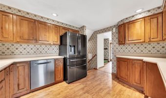 27 Lynn Lea St, Amherst, NY 14221