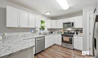 901 W 7th St, Bay Minette, AL 36507