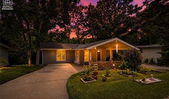 4 Cummings Ln, Bella Vista, AR 72715
