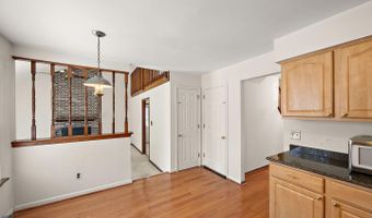 8 SIGNAL HILL Dr, Hockessin, DE 19707