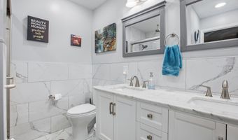 5158 Coppertree Ln, Avon, IN 46123