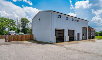 1712 S Wayne Ave, Auburn, IN 46706