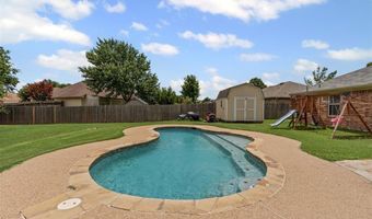 326 Willow Creek Dr, Weatherford, TX 76085