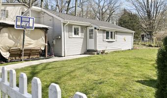 1 Oak Trl, Danbury, CT 06811