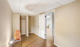 14536 BARKWOOD Dr, Rockville, MD 20853