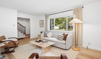 1701 Moreland Dr, Columbus, OH 43220