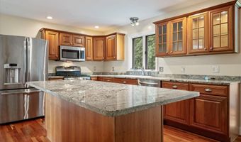 54 Trillium Trl, Bangor, ME 04401
