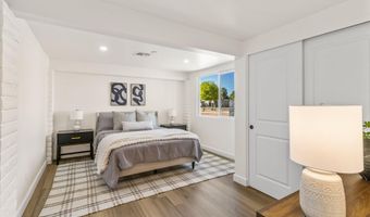 2029 W SHAWNEE Dr, Chandler, AZ 85224