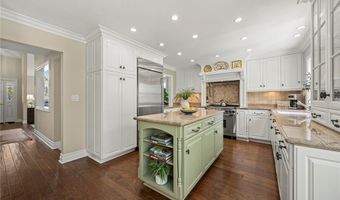 6632 E Leafwood Dr, Anaheim, CA 92807