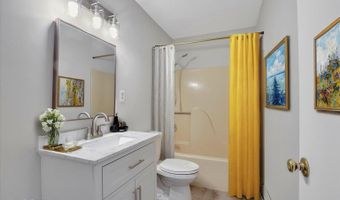 745 Merrow Rd APT 102, Coventry, CT 06238