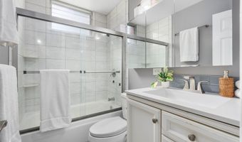 46-259 Kahuhipa St B206, Kaneohe, HI 96744
