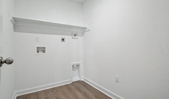 512 S Cherry St, Beebe, AR 72012
