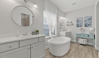 5540 DEL CORONADO Dr, Apollo Beach, FL 33572