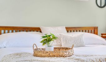 1004 N Honokala Rd B, Haiku, HI 96708