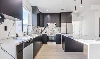 2200 Thurman Ave, Los Angeles, CA 90016