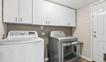 742 Austrian Way, Avon, IN 46123