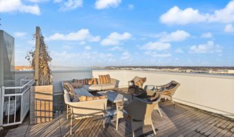 925 N FAIRFAX St 207, Alexandria, VA 22314