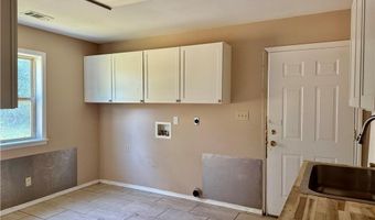 3911 Brownstead Ct, Alma, AR 72921