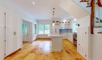 382 Hewitt Rd, Bristol, VT 05443