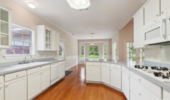186 Sarah Victoria Dr, Belle Chasse, LA 70037