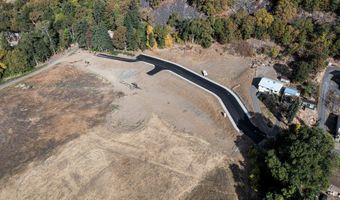Poplar DR 2, Bingen, WA 98605