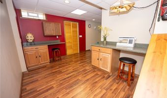 11686 Parkwood Dr, Alden, NY 14004