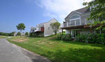 16 Amberwood Ct, Bourne, MA 02532