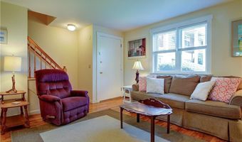 70 Carroll Ave 1113, Newport, RI 02840