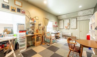 340 N Lobban Ave, Buffalo, WY 82834