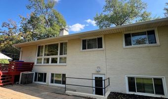 6049 AVON Dr, Bethesda, MD 20814