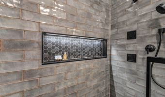 90 E Lincoln Ave, Atlantic Highlands, NJ 07716