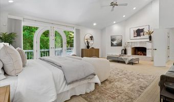 9100 ALDERSHOT Dr, Bethesda, MD 20817