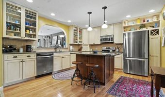 146 Habant Rd, Amherst, OH 44001