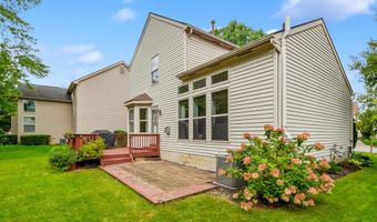 1097 Pebble Brook Dr, Columbus, OH 43240
