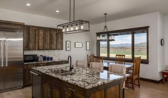 10 Cooper Dr, Bellevue, ID 83313