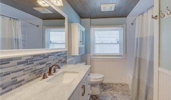 82 Garland Ave, Cranston, RI 02910