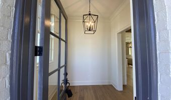 2110 Belfleur St, Baton Rouge, LA 70808