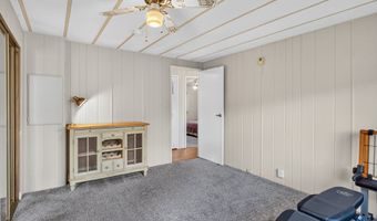 21986 LAUREL Ave, Aurora, OR 97002