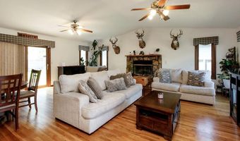 6124 Clarendon St, Bel Aire, KS 67220
