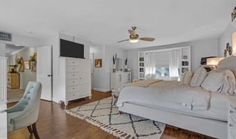 6 Surle Ct, Bayville, NJ 08721