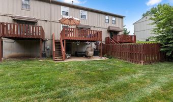13362 Hiddencrest Ln, Ballwin, MO 63021