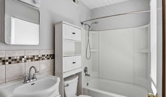 827 N HOWARD St, Baltimore, MD 21201