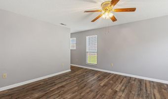 2412 Colonial Dr, Athens, TN 37303
