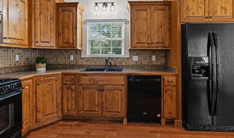 806 E Grant St, Ash Grove, MO 65604