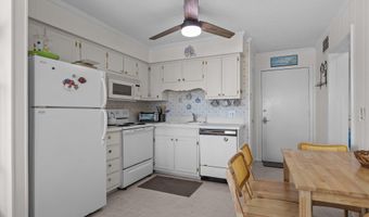 2008 E Fort Macon Rd E H-13, Atlantic Beach, NC 28512