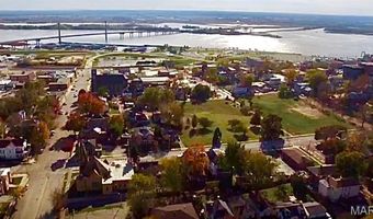 720 Henry St, Alton, IL 62002