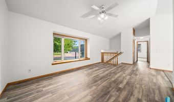 1000 E Maywood St, Brandon, SD 57005